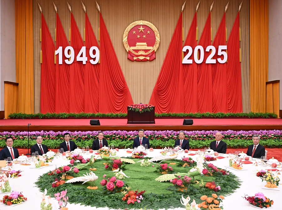 庆祝中华人民共和国成立76周年招待会在京举行 习近平发表重要讲话